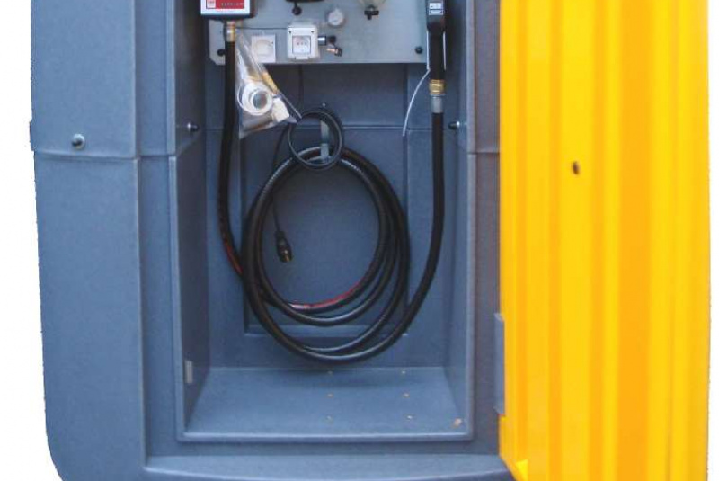 Plastové dvojplášťové nádrže - nafta  / Swimmer SW 2500 - foto  Plastové dvojplášťové nádrže - nafta  / Swimmer SW 2500 - foto