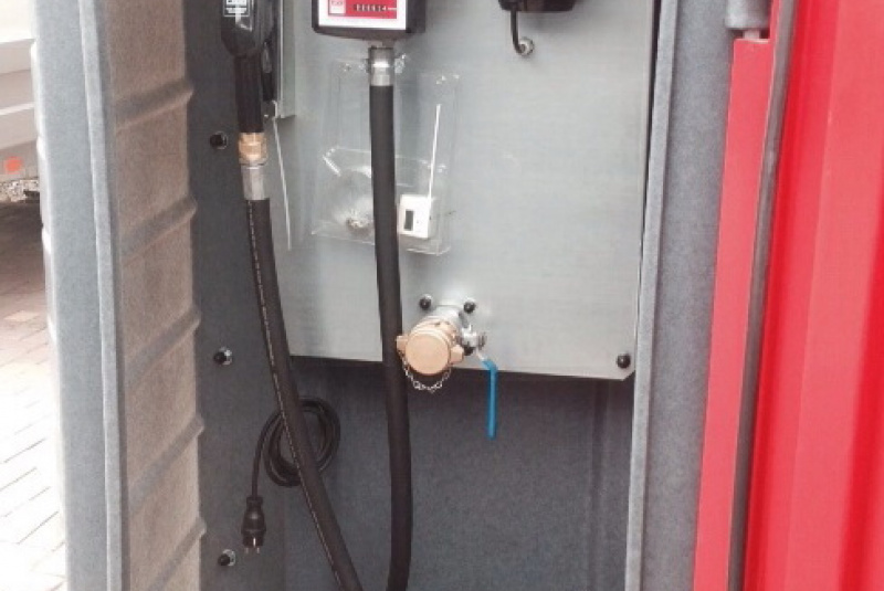 Plastové dvojplášťové nádrže - nafta  / Swimmer SW 10 000 - foto  Plastové dvojplášťové nádrže - nafta  / Swimmer SW 10 000 - foto